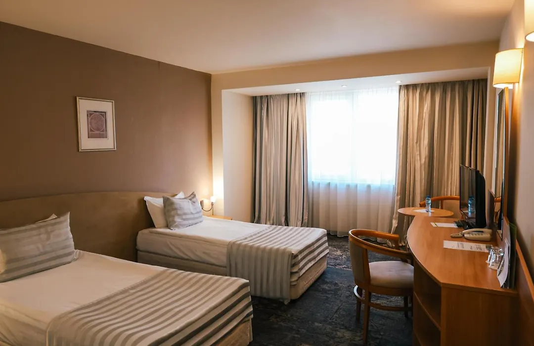 Triada Hotel-1