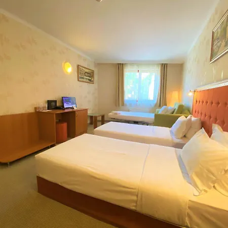 Light Hotel-3